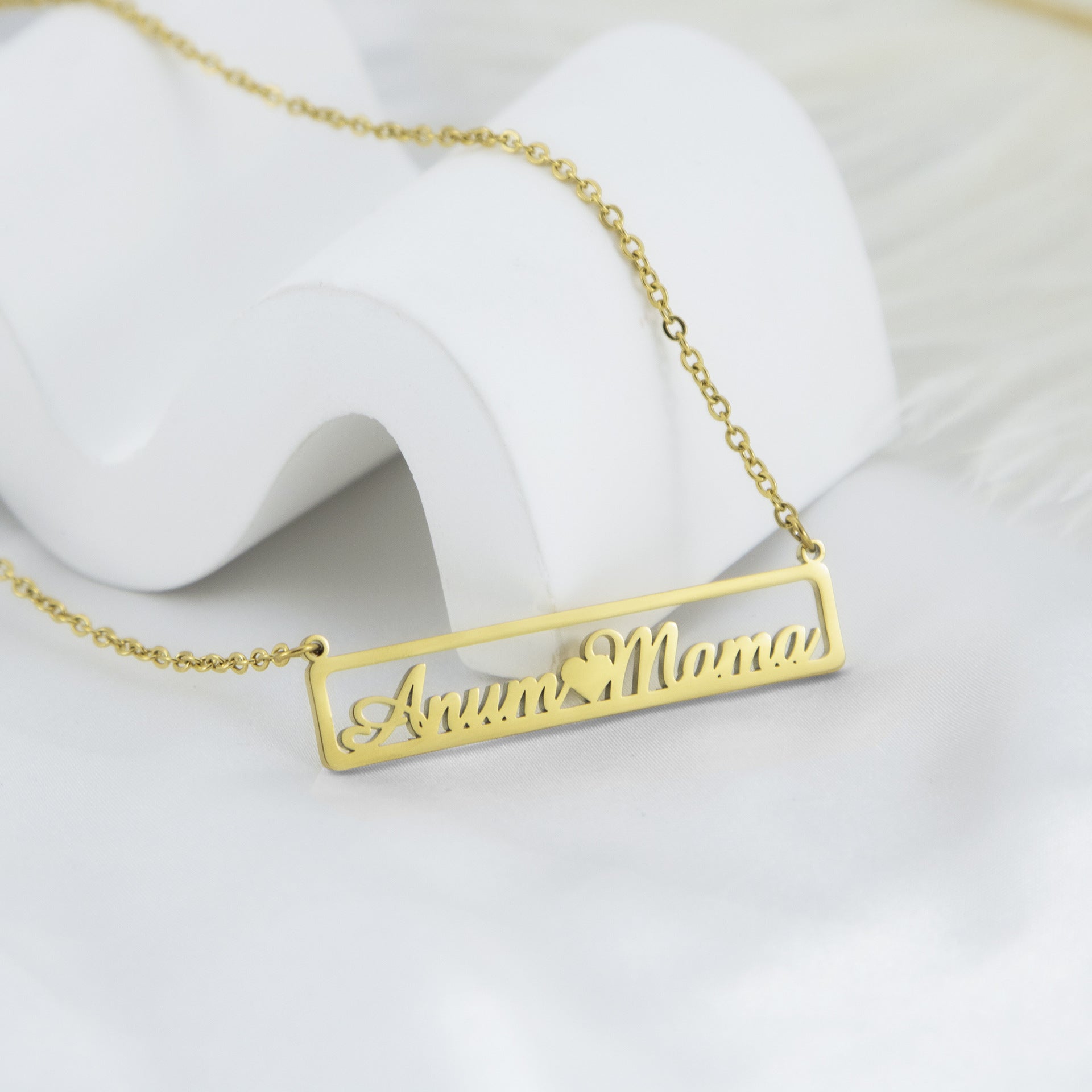 The "Mum" Love Bar Necklace