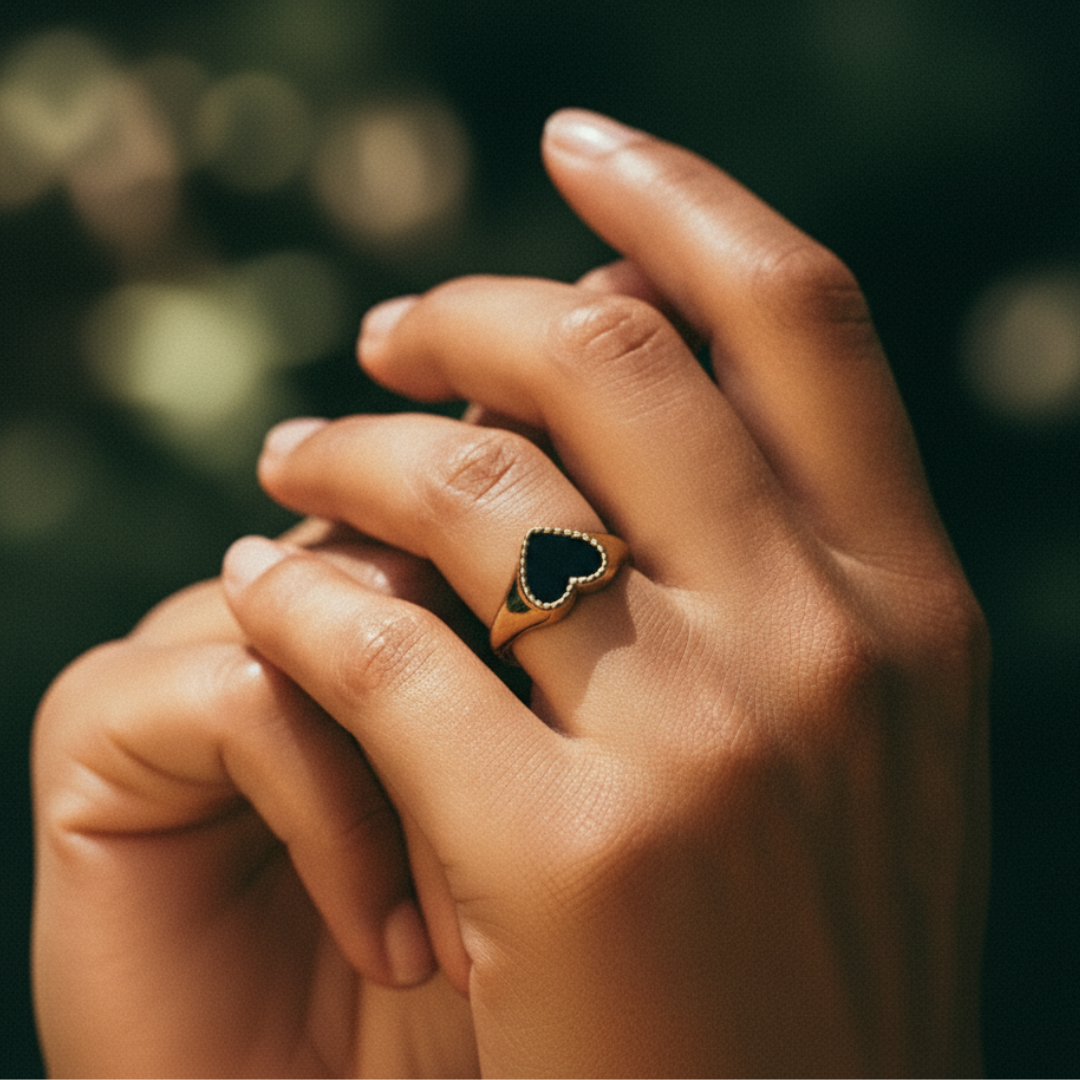 Heart of Gold Signet Ring - Gold and Black